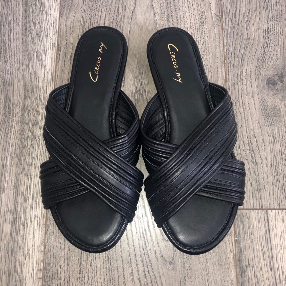 Circus by Sam Edelman black cross slippers